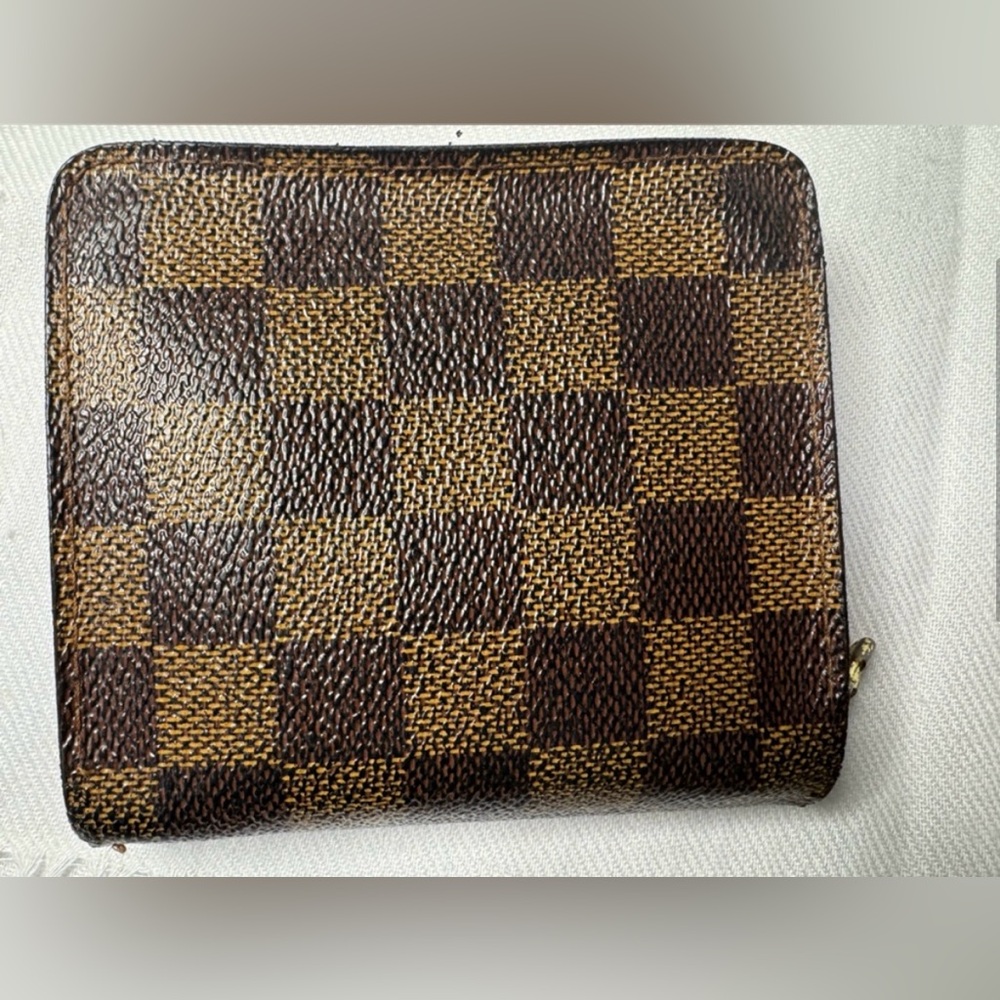 Louis Vuitton Damier Ebene Bifold Wallet - Picture 3 of 15